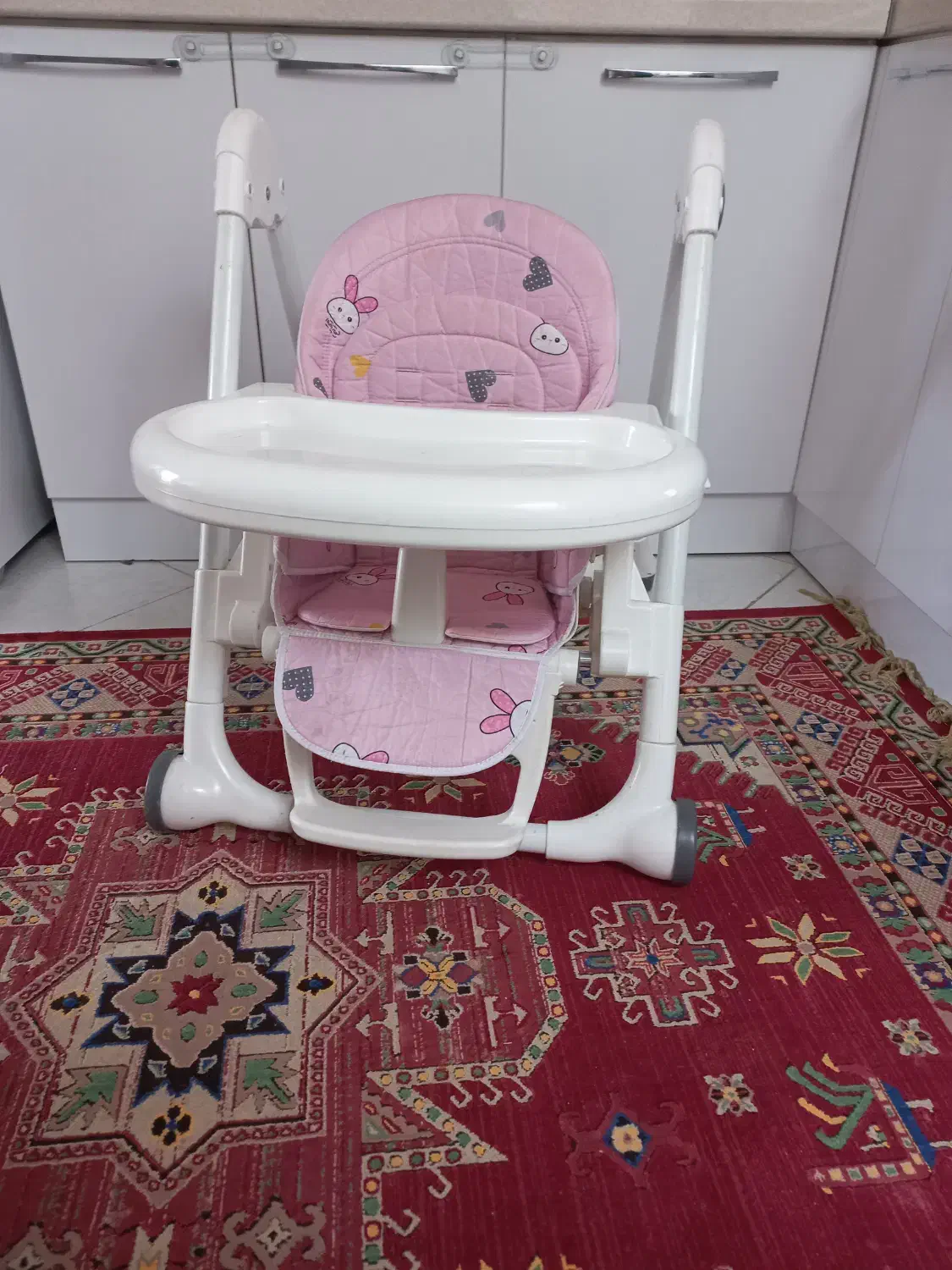 صندلی غذای کودک|تخت و صندلی بچه|فردیس, ثابتی|دیوار