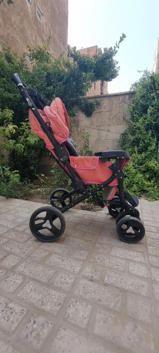 کالسکه دو طرف سالم به دلیل نداشتن جا|کالسکه و لوازم جانبی|قرچک, شهرک طلائیه|دیوار