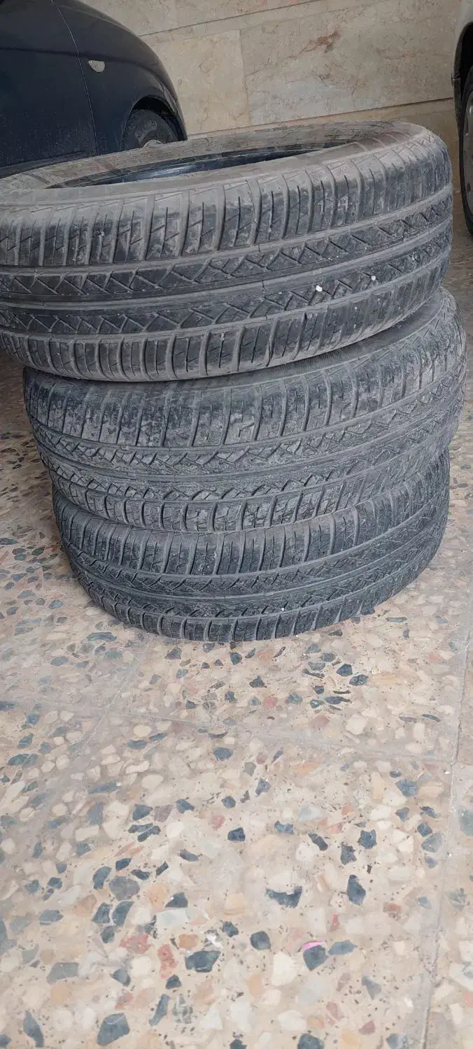 لاستیک بارز خودرو ۲۰۶|قطعات یدکی و لوازم جانبی|اهواز, کیانشهر|دیوار