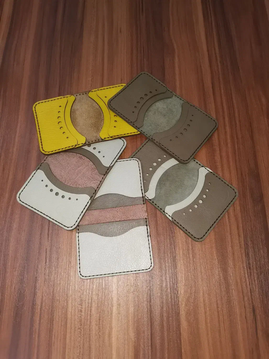 جاکارتی چرم طبیعی|کیف، کفش، کمربند|فردیس, ثابتی|دیوار