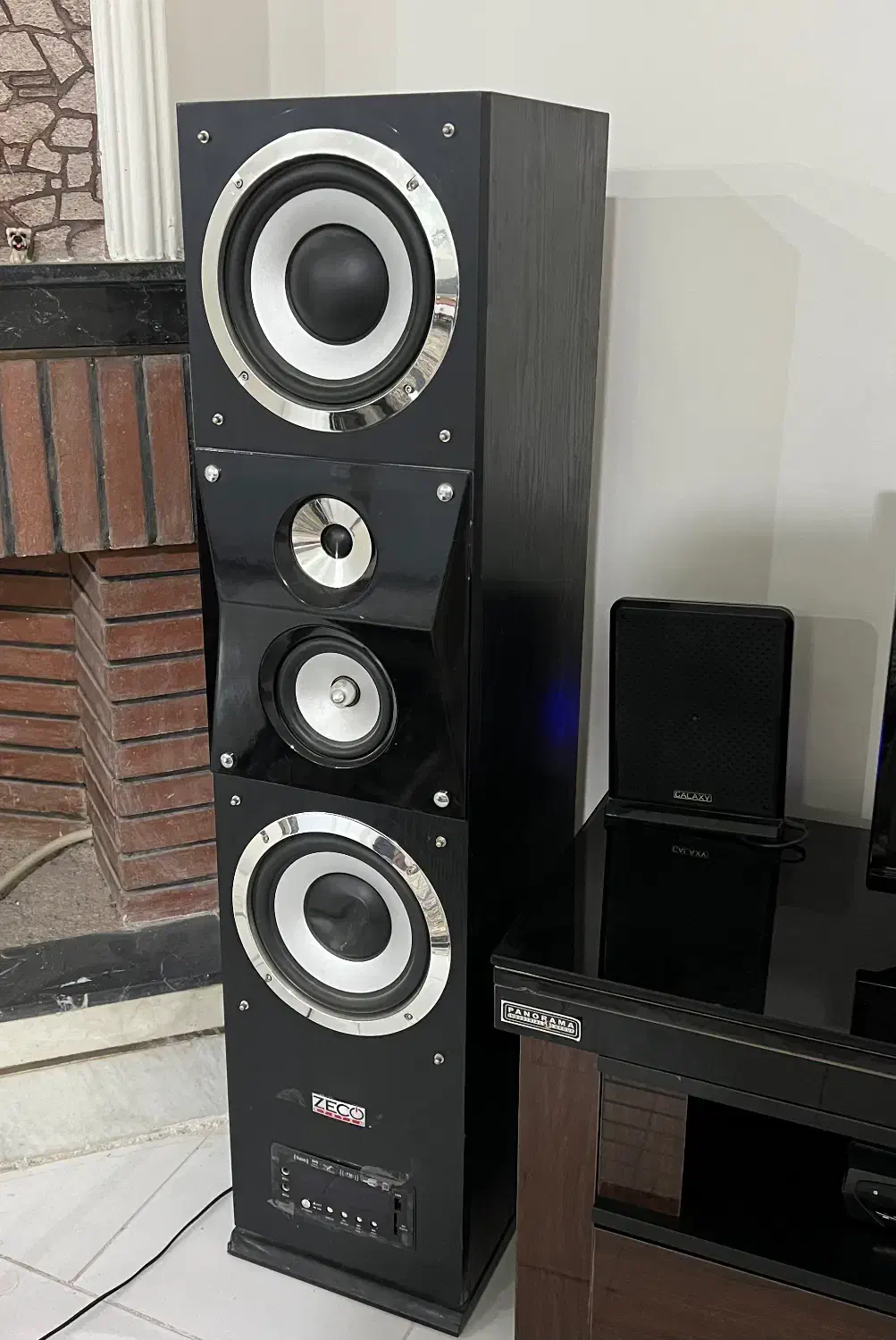 دو عدد باند کنار سالنی سالم باکیفیت صدا فوق العاده|سیستم صوتی خانگی|مشهد, نیروی هوایی|دیوار