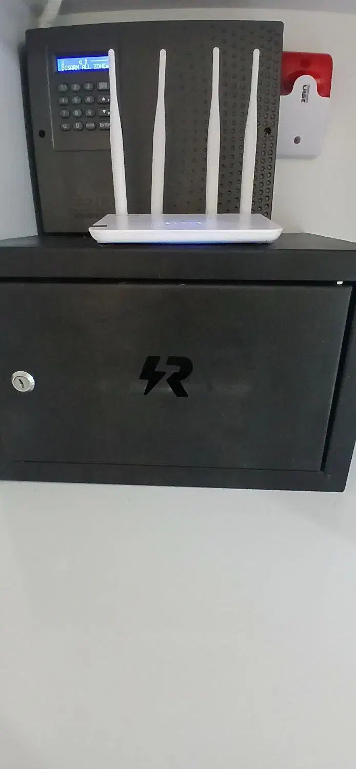 نصب.نصاب .دوربین مداربسته.دزدگیر اماکن|خدمات پیشه و مهارت|رشت, جهاد|دیوار