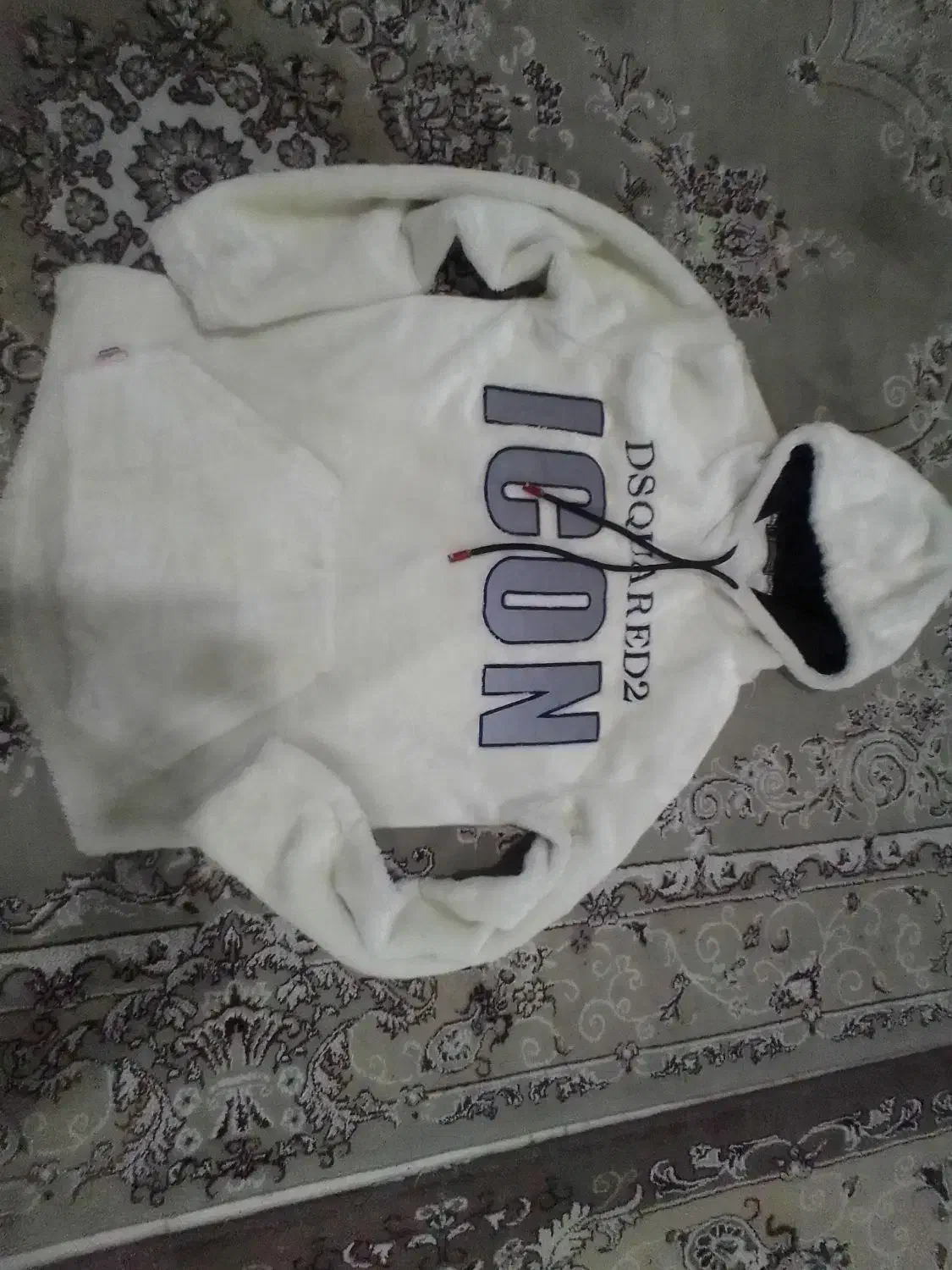 کاپشن و کت|لباس|گرگان, |دیوار