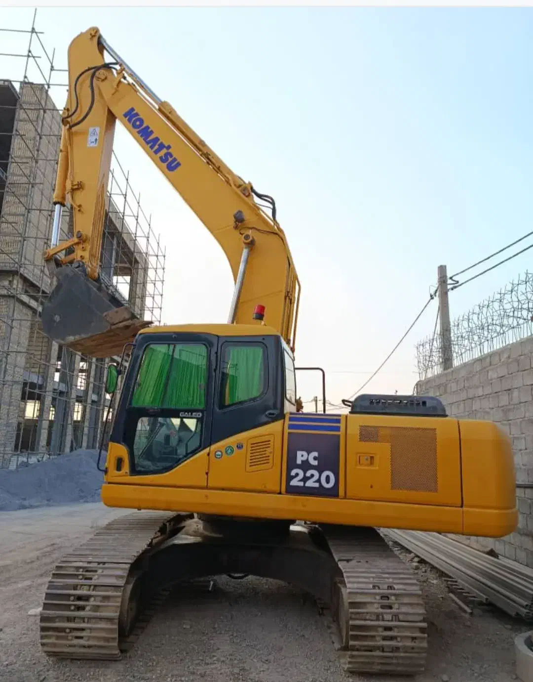 بیل۲۲۰کماتسو|خودرو سنگین|اصفهان, باغ زیار|دیوار