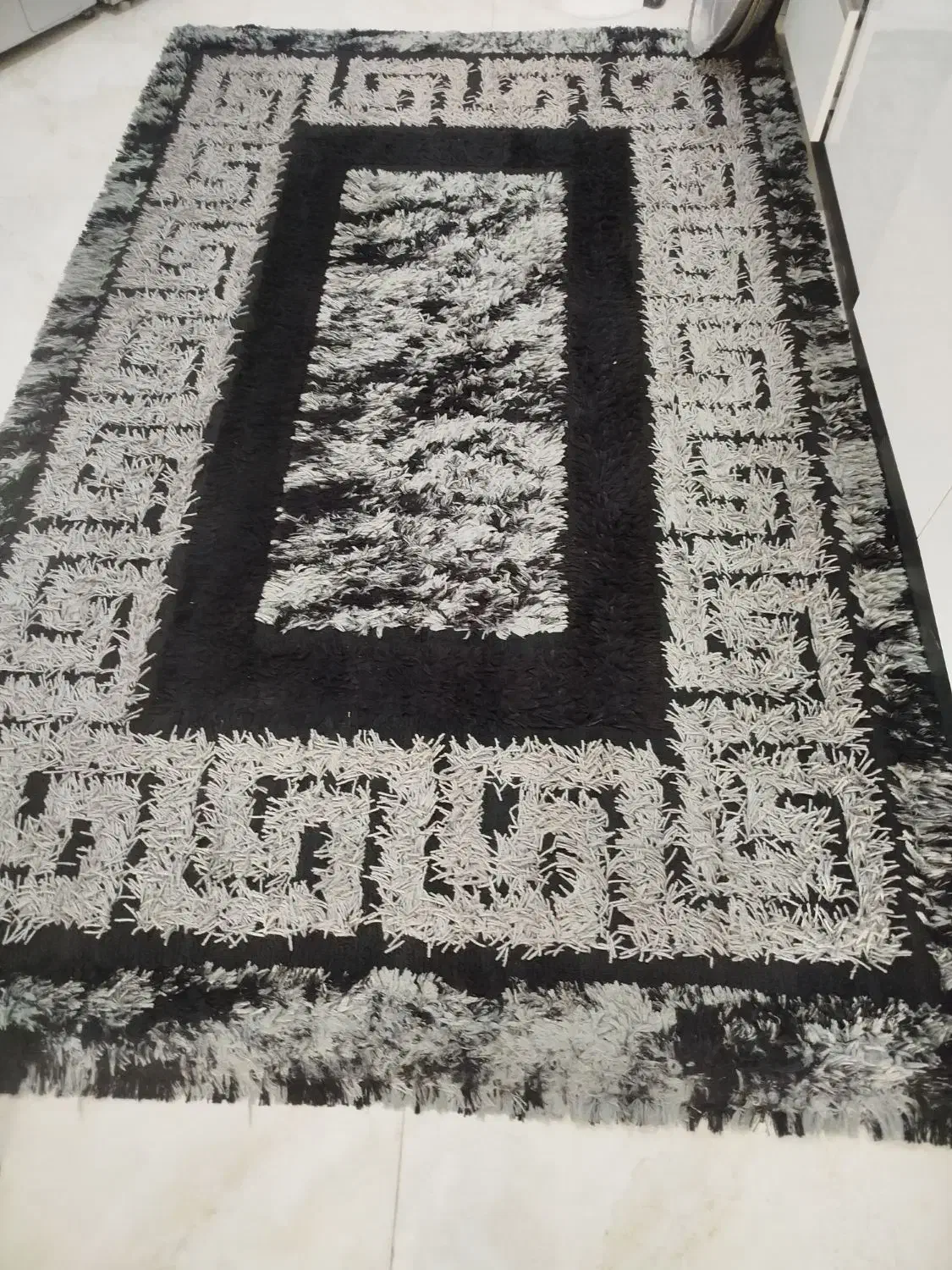 3عدد فرس 2تا نه متری ویکی 4متری|فرش|بندرعباس, |دیوار