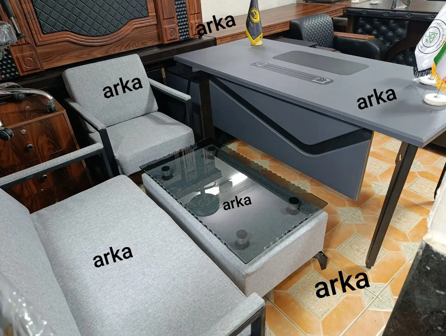 مبلمان ا د ار ی میز مدیریت  مدرن فلزی|مبلمان اداری|تهران, یافتآباد|دیوار