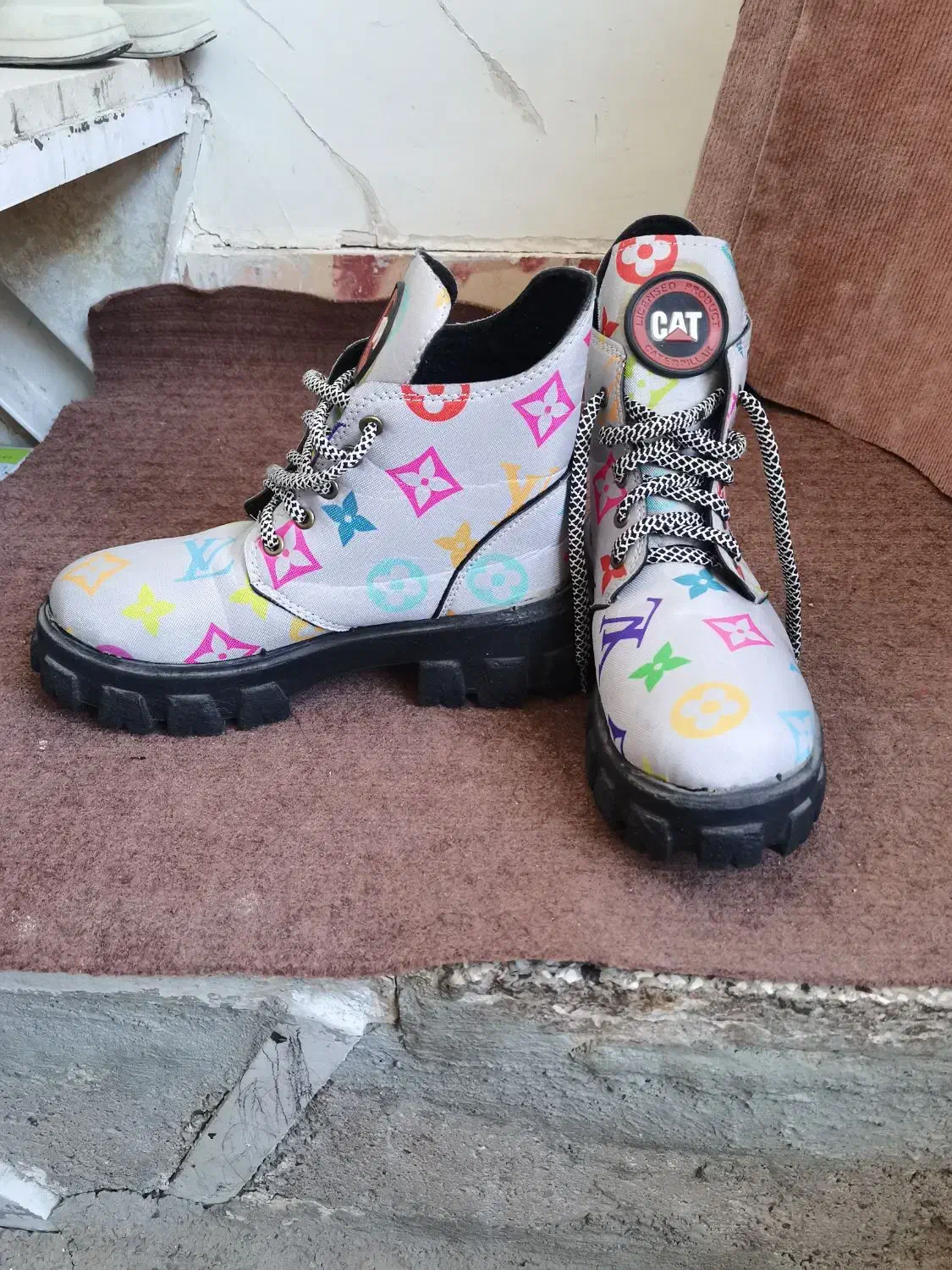 سه جفت کفش نو کفش ابی سایز 44 دو جفت دیگه سایز 38|کیف، کفش، کمربند|یزد, |دیوار