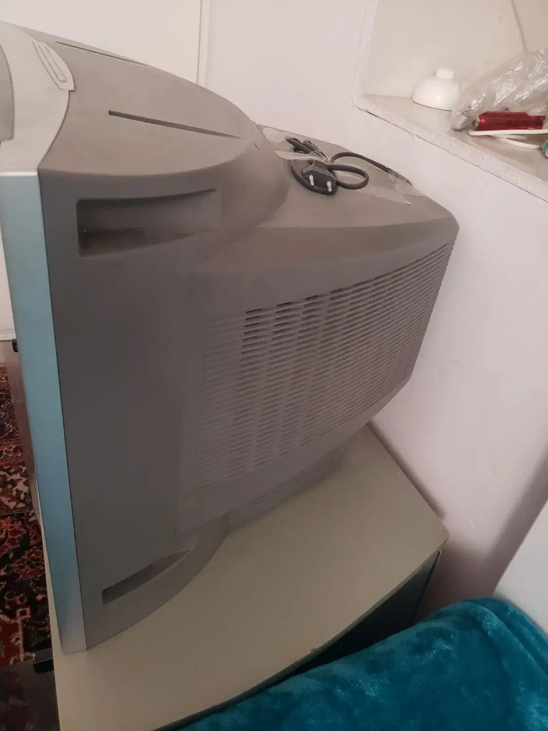 تلویزیون سونی ژاپن اصل سالم نو۲۱|تلویزیون و پروژکتور|شیراز, پودنک|دیوار