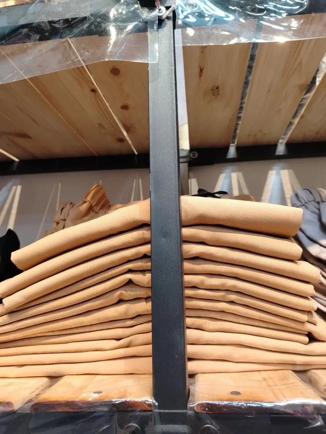 فروش شلوار پارچه ای تقریبا 40 عدد|لباس|نجفآباد, امام خمینی|دیوار