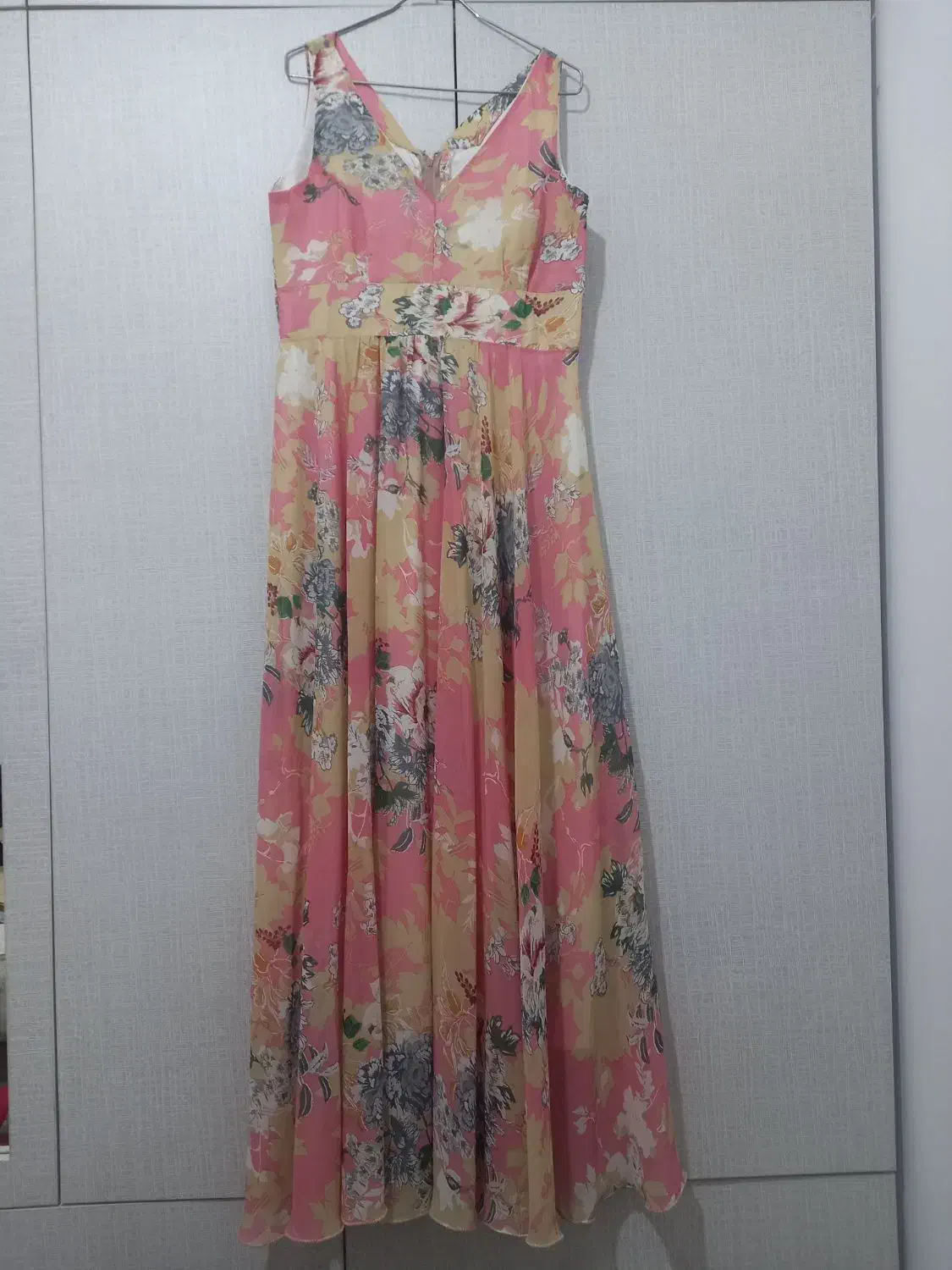 لباس ماکسی بلند|لباس|قم, حنیف نژاد|دیوار