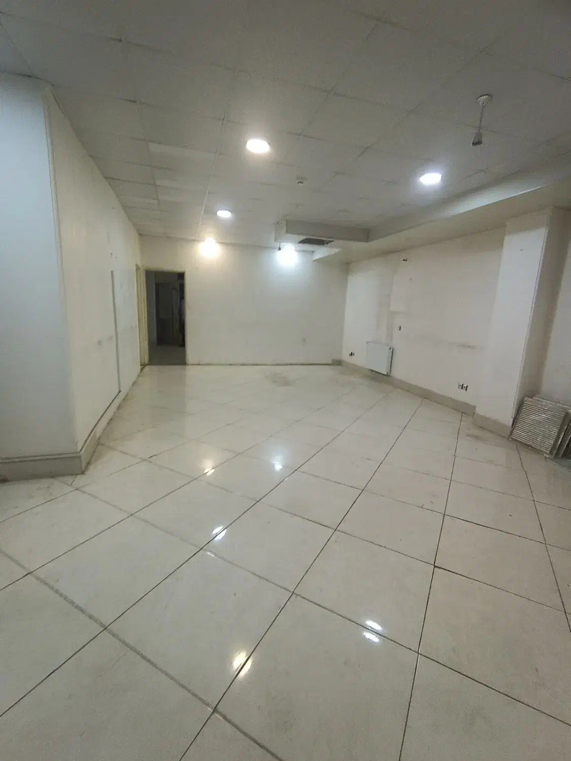 اجاره دفتر اداری/مطب/ ۱۵۰ متر/خیابان انقلاب|اجارهٔ دفتر کار، اتاق اداری، مطب|خرمآباد, |دیوار