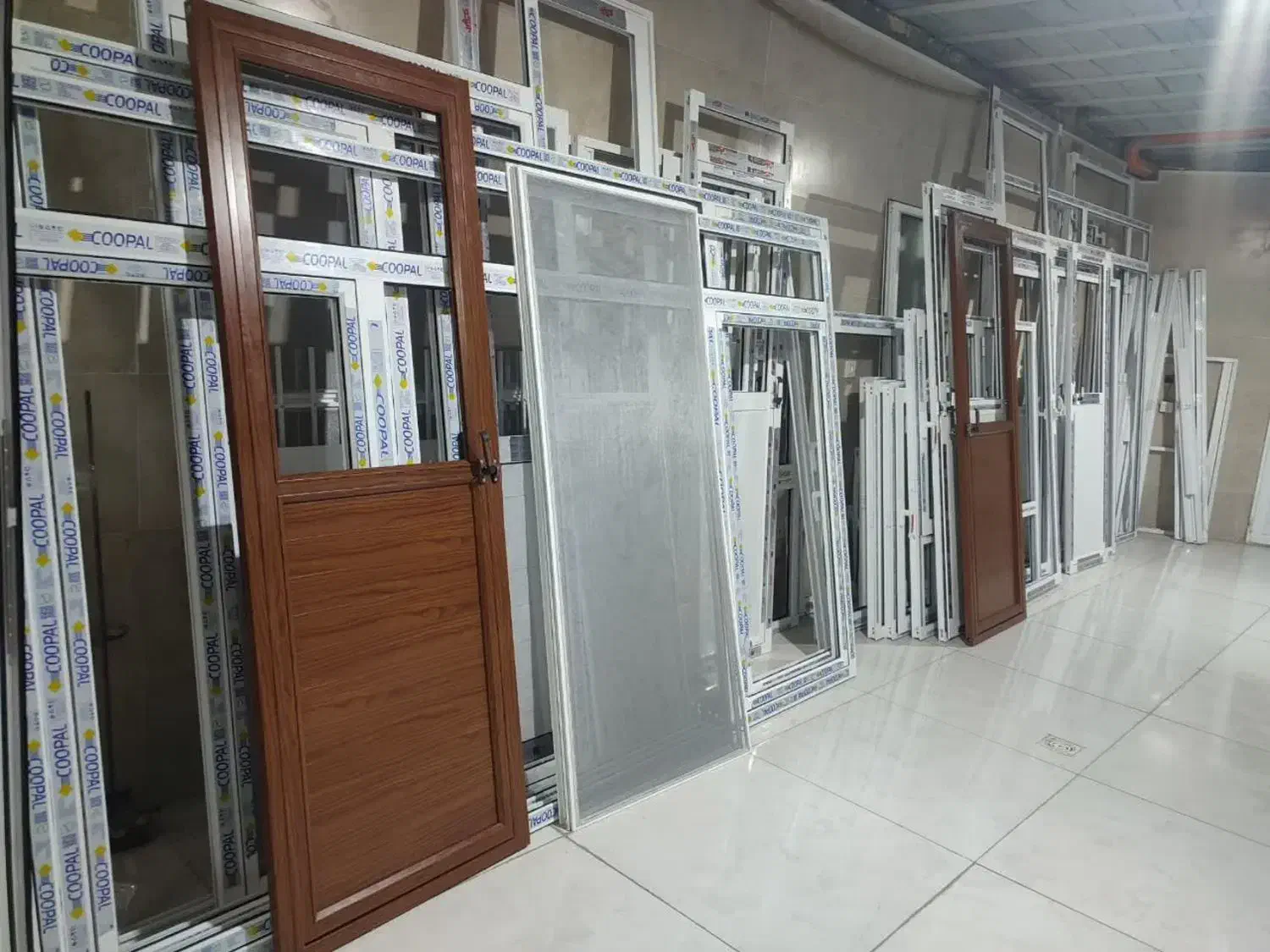 نیرو کار برای تولیدی دوجداره و تک جداره|استخدام معماری، عمران و ساختمانی|یزد, |دیوار