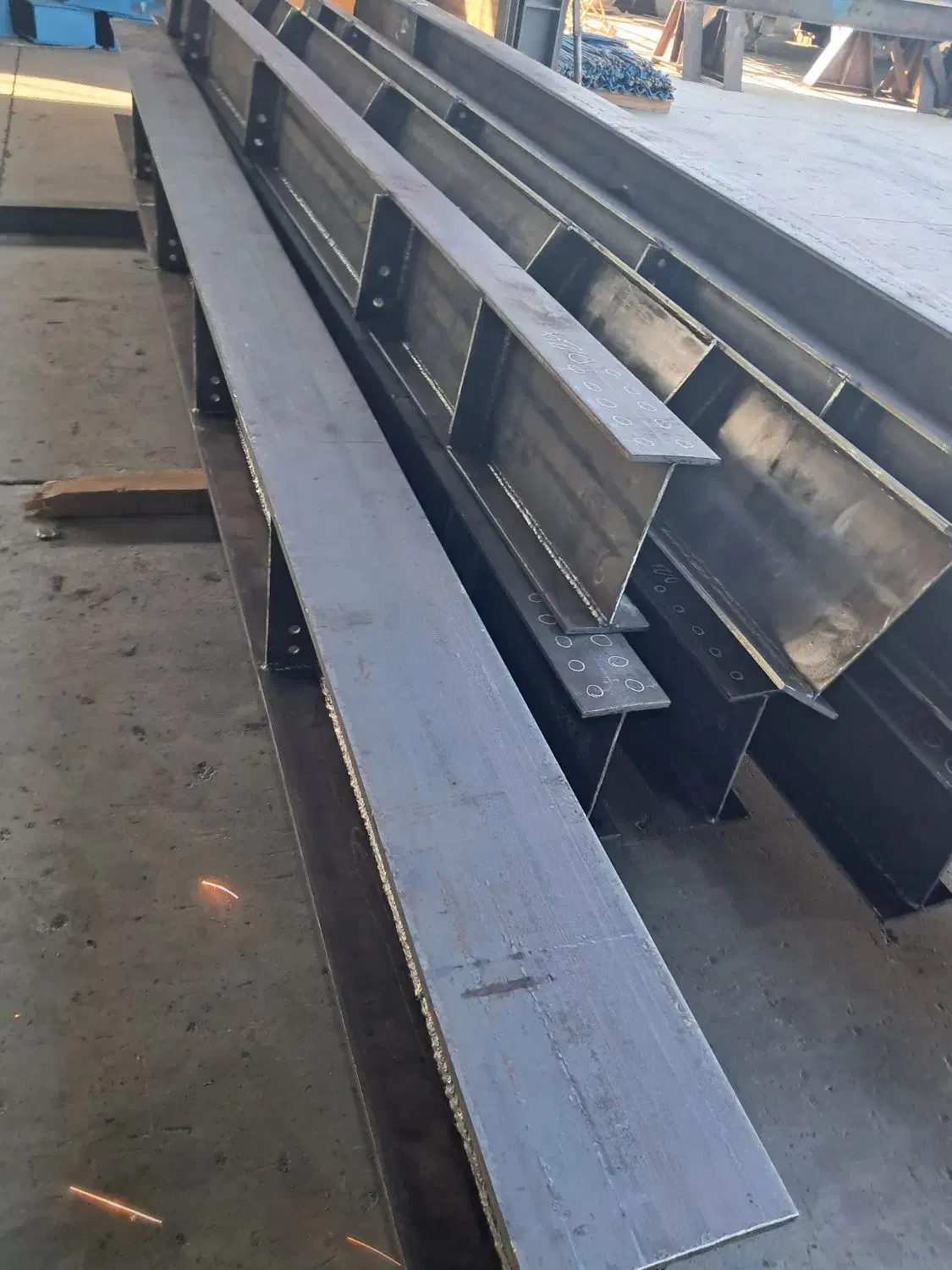 کارگر کار با سنگ فرز|استخدام صنعتی، فنی، مهندسی|جعفرآباد, |دیوار