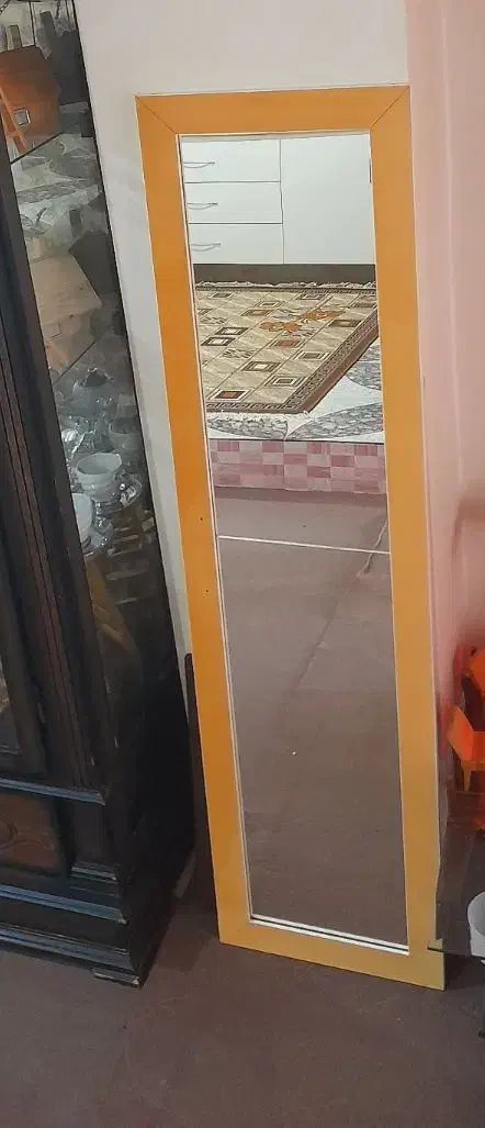 اینه قدی|آینه|خوی, |دیوار