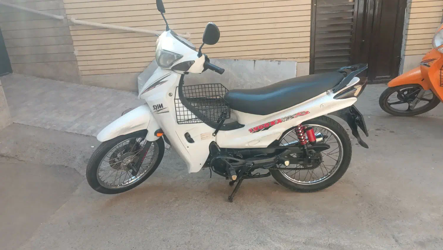 موتور بی کلاج شوکا|موتورسیکلت|کاشان, زیدی|دیوار