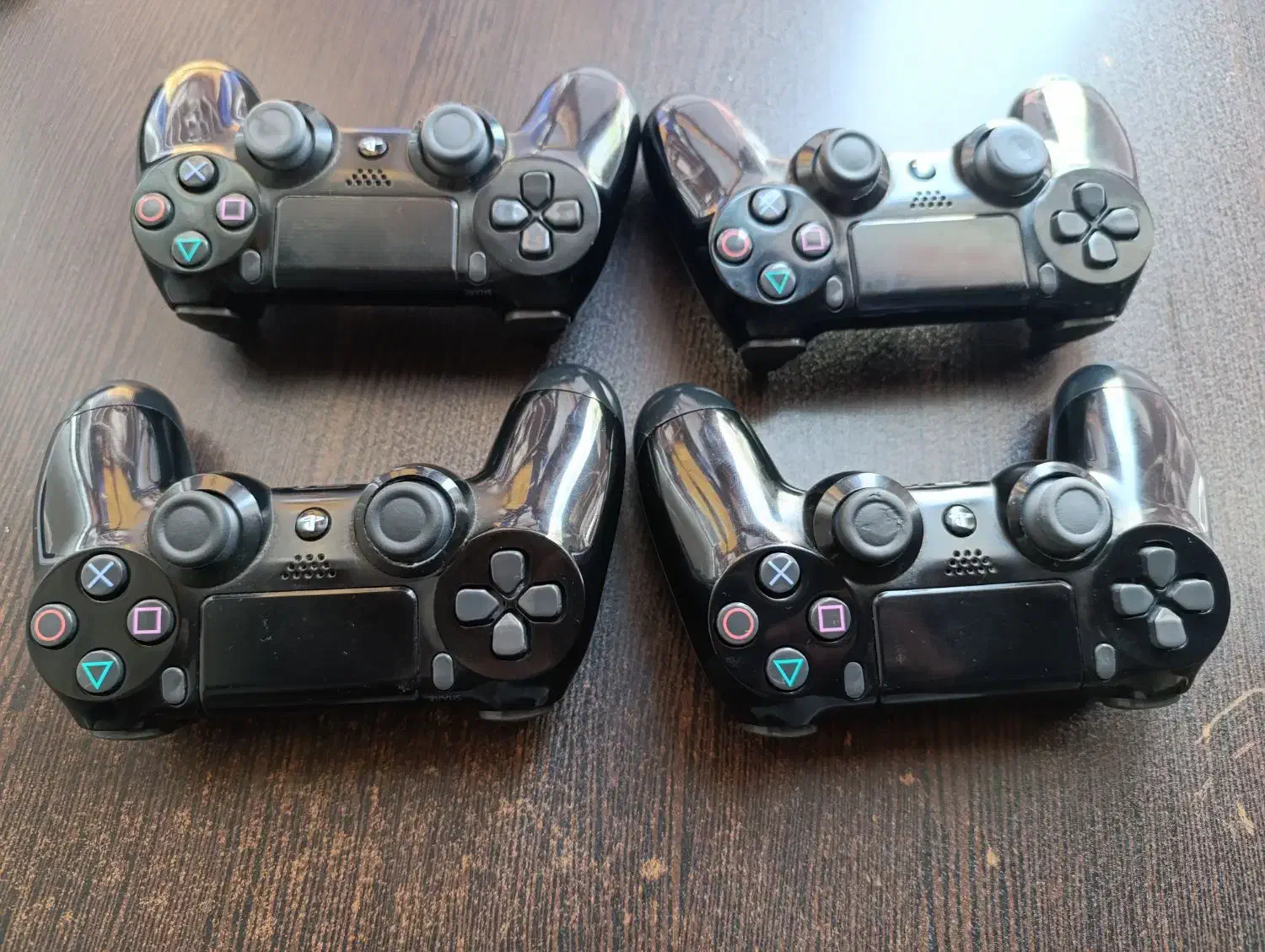 4عدد دسته اصلی سر کارتونی|کنسول، بازی ویدئویی و آنلاین|مشهد, نیزه|دیوار