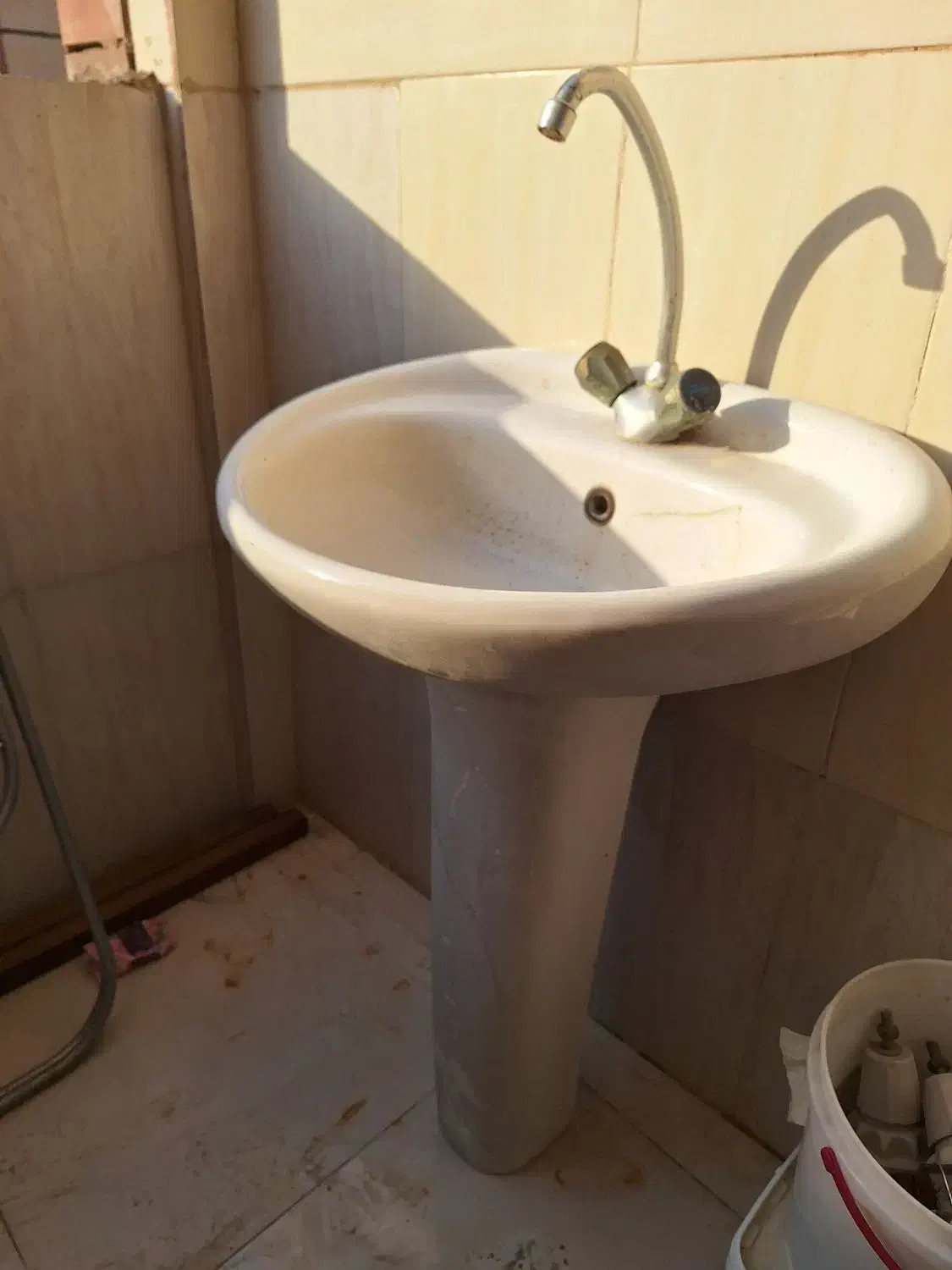 روشویی با شیرآلات|لوازم سرویس بهداشتی|بندر ماهشهر, |دیوار