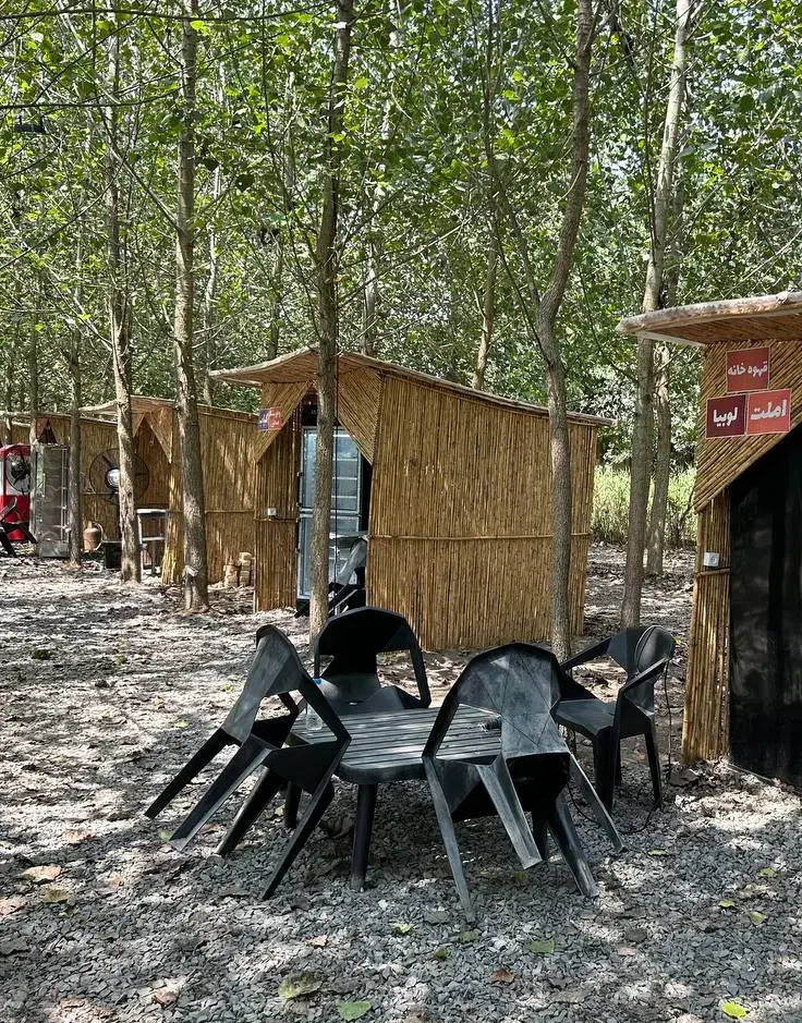 ویلا فول فرنیش شیک|فروش خانه و ویلا|کهنوج, |دیوار