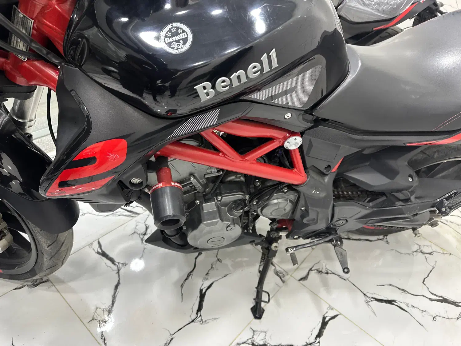 بنلی جفت مدل1402|موتورسیکلت|قم, نیروگاه|دیوار