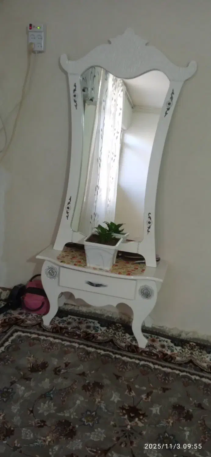 اینه تمیز|بوفه، ویترین، کنسول|نهاوند, |دیوار