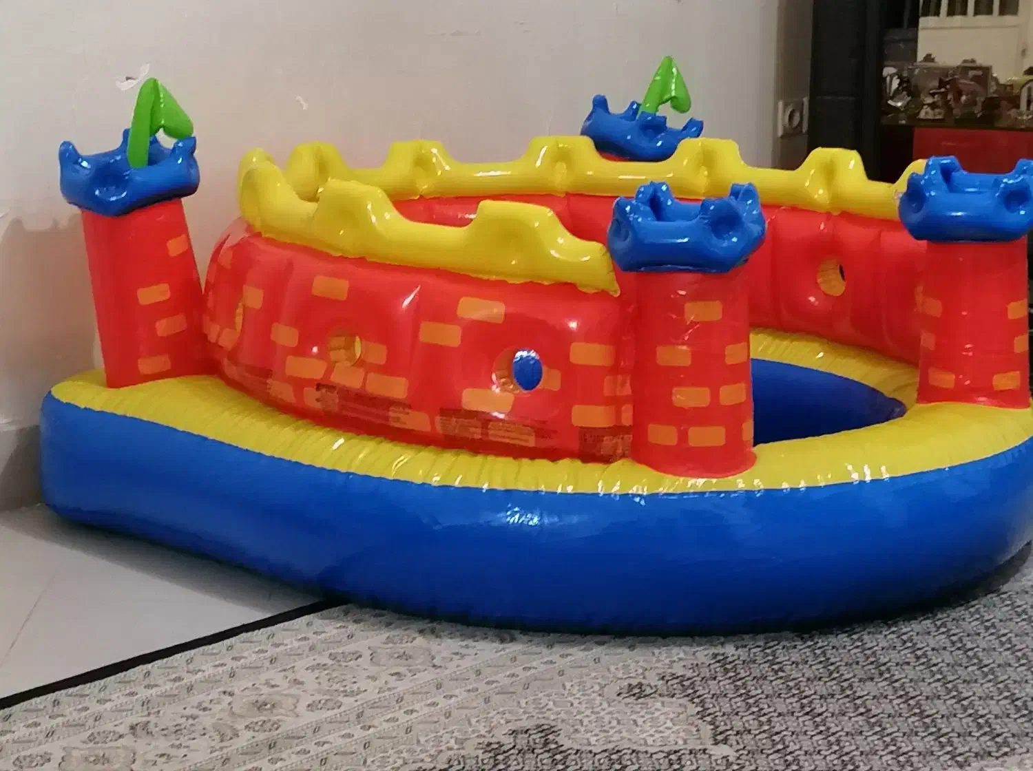 استخر توپ مدل قلعه بادی|اسباببازی بچه|شیراز, شهرک آرین|دیوار