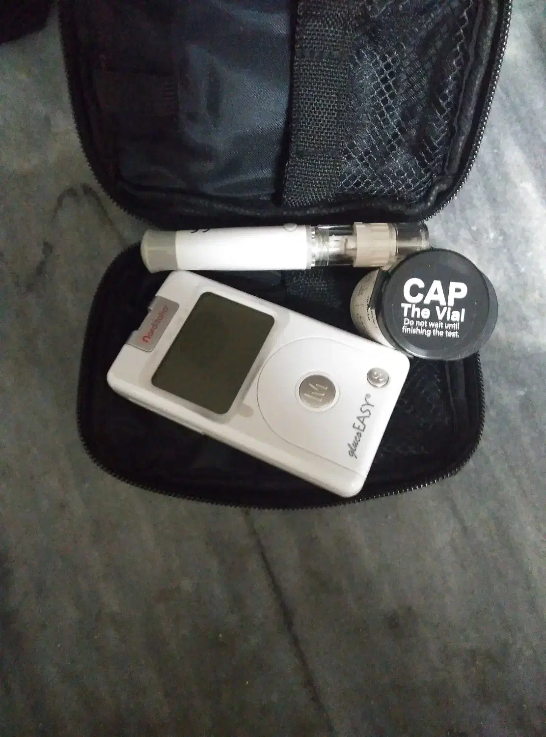 دستگاه تست قند|آرایشی، بهداشتی، درمانی|آستانه اشرفیه, |دیوار