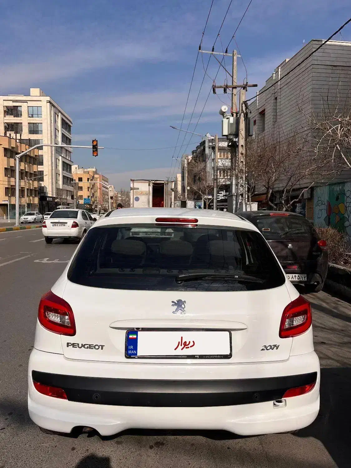 پژو۲۰۷-مدل۹۸-بسیار نو|خودرو سواری و وانت|مشهد, شهید فرامرز عباسی|دیوار