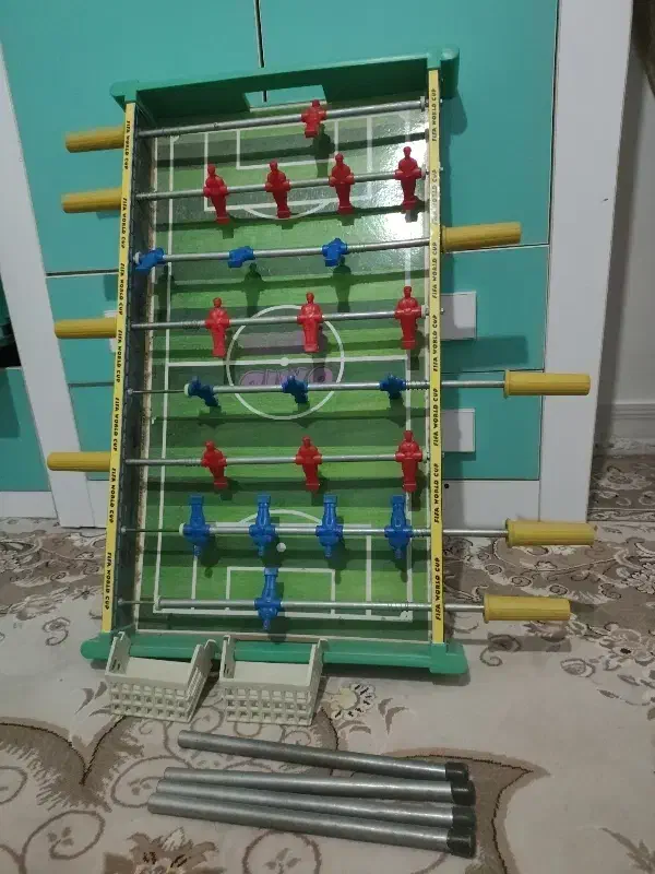 فوتبال دستی پایه دار سالم در حد نو|ورزش‌های توپی|ابهر, |دیوار