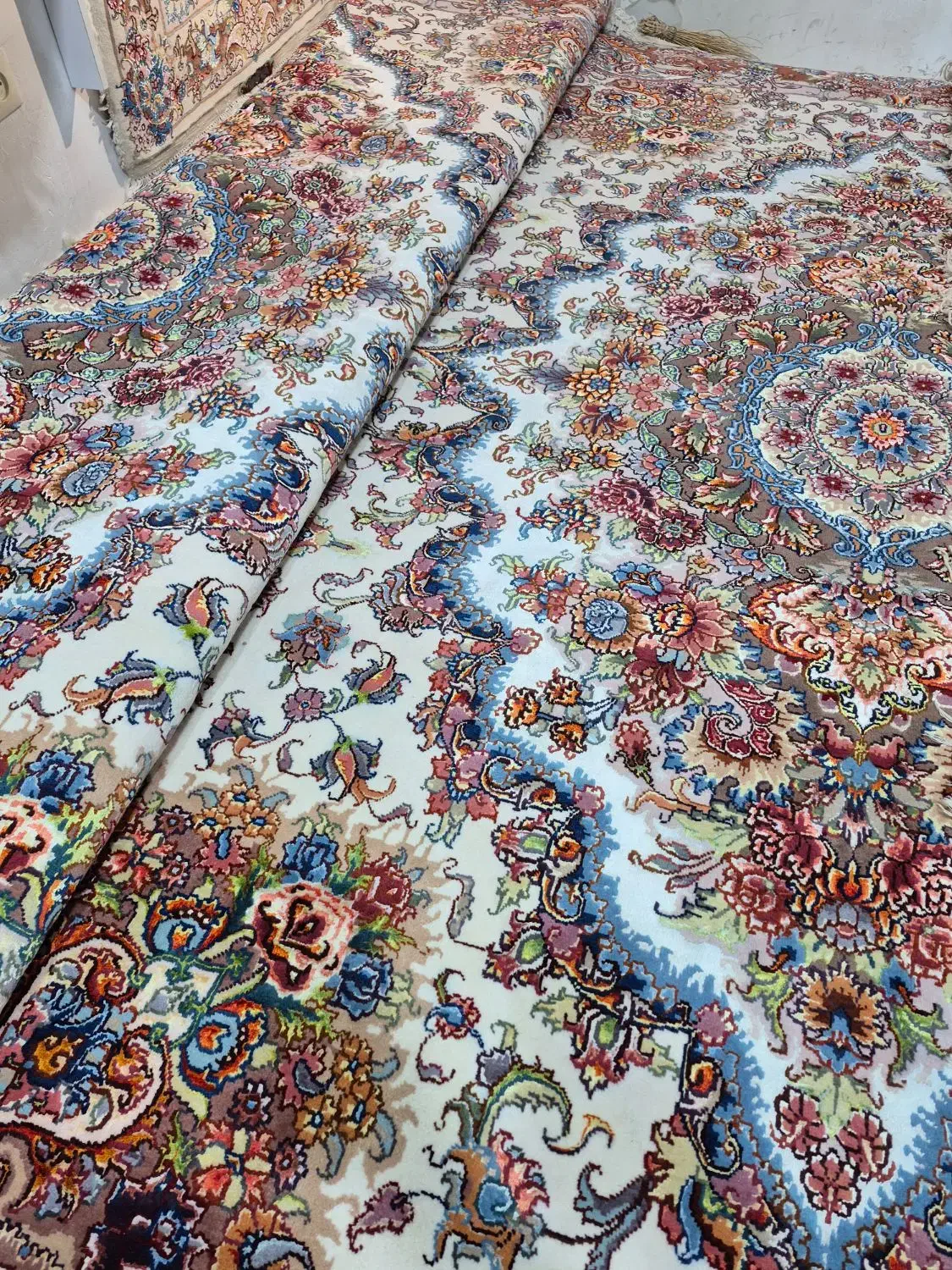 جفت نه متری طرح خطیبی|فرش|تبریز, |دیوار