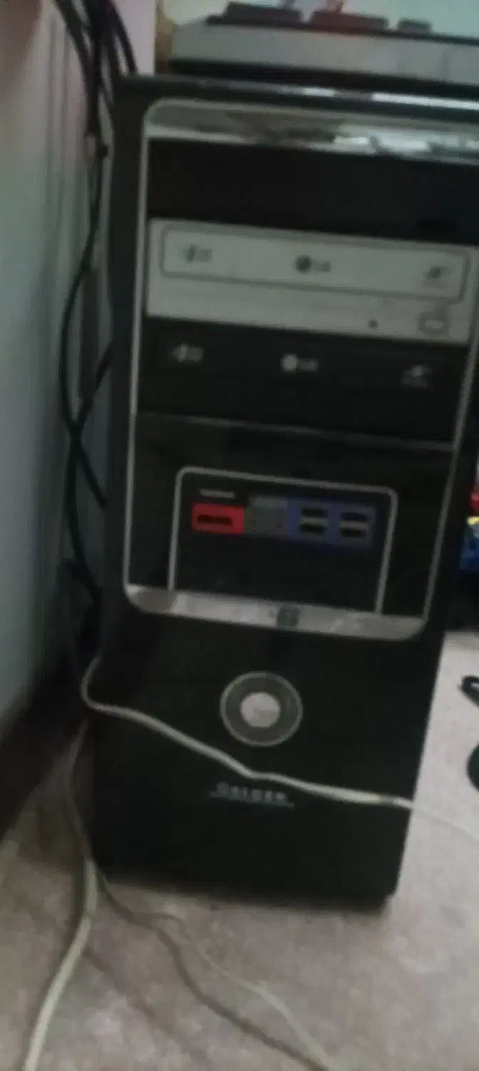 کامپیوتر خانگی|رایانه رومیزی|صدرا-فارس, فاز ۱|دیوار