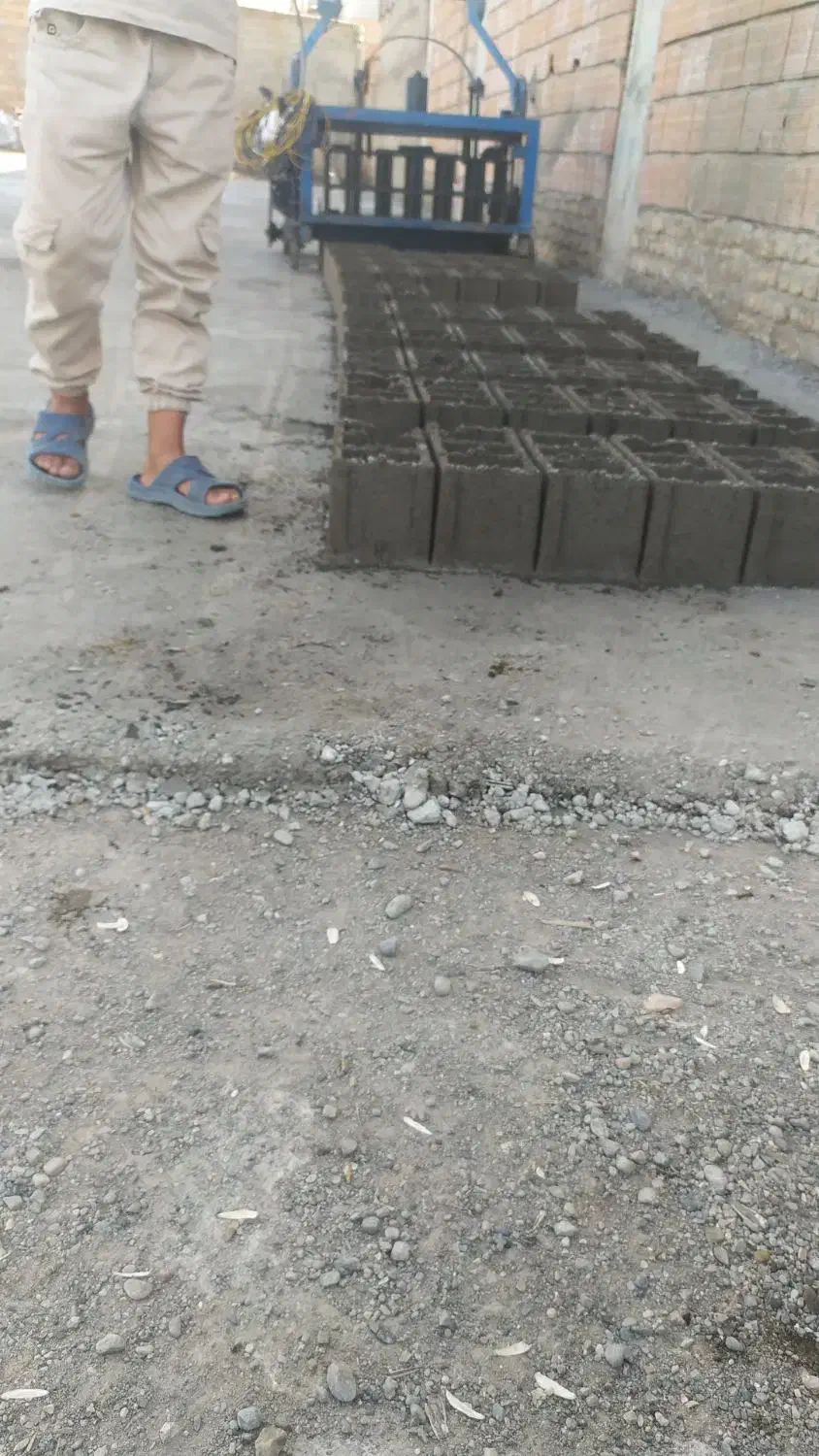 درود همکار بلوکزن میخوام|استخدام معماری، عمران و ساختمانی|آق قلا, |دیوار