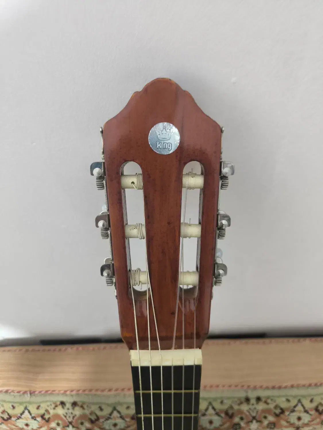 گیتار|گیتار، بیس، امپلیفایر|دورود, |دیوار