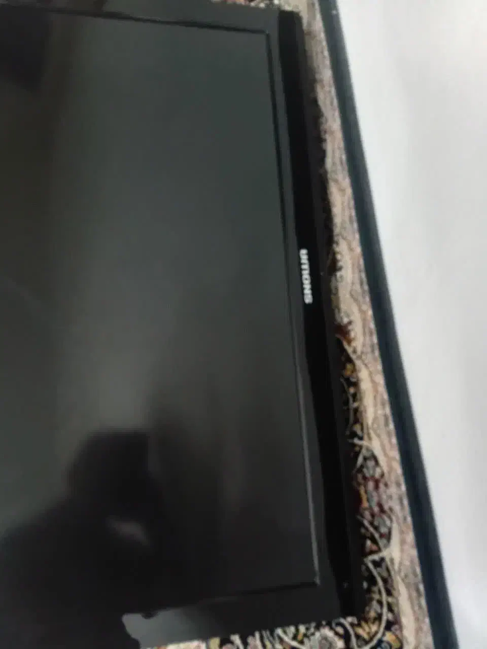 تلویزیون 32اینچ|تلویزیون و پروژکتور|قم, دروازه چوبی|دیوار