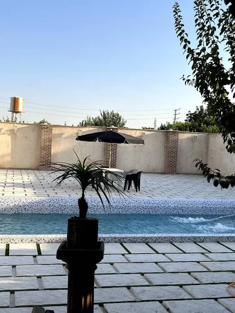 اجاره روزانه باغ ویلا در خانزنیان|اجارهٔ کوتاه‌مدت ویلا و باغ|شیراز, محمدیه|دیوار