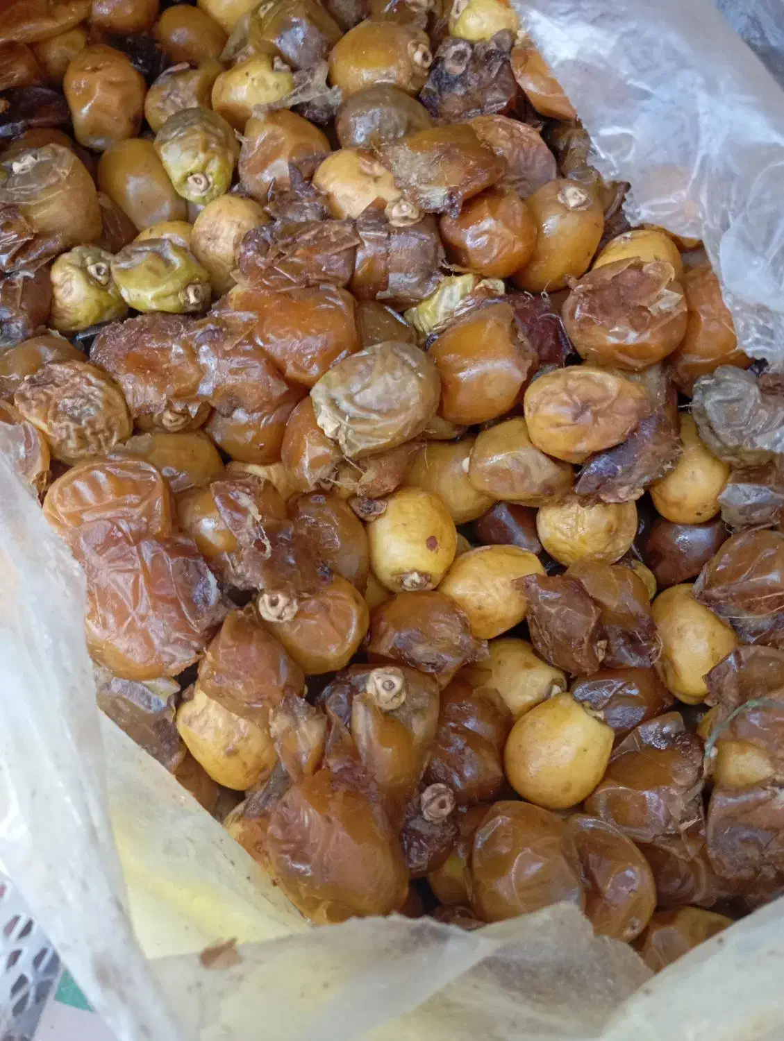 سلام 25کیلو خرما ترش|خوردنی و آشامیدنی|فرمهین, |دیوار