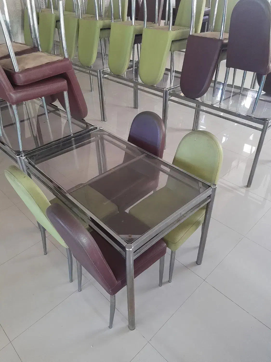 میز و صندلی رستورانی ، تخت چوبی|کافی‌شاپ و رستوران|نیشابور, دارایی|دیوار