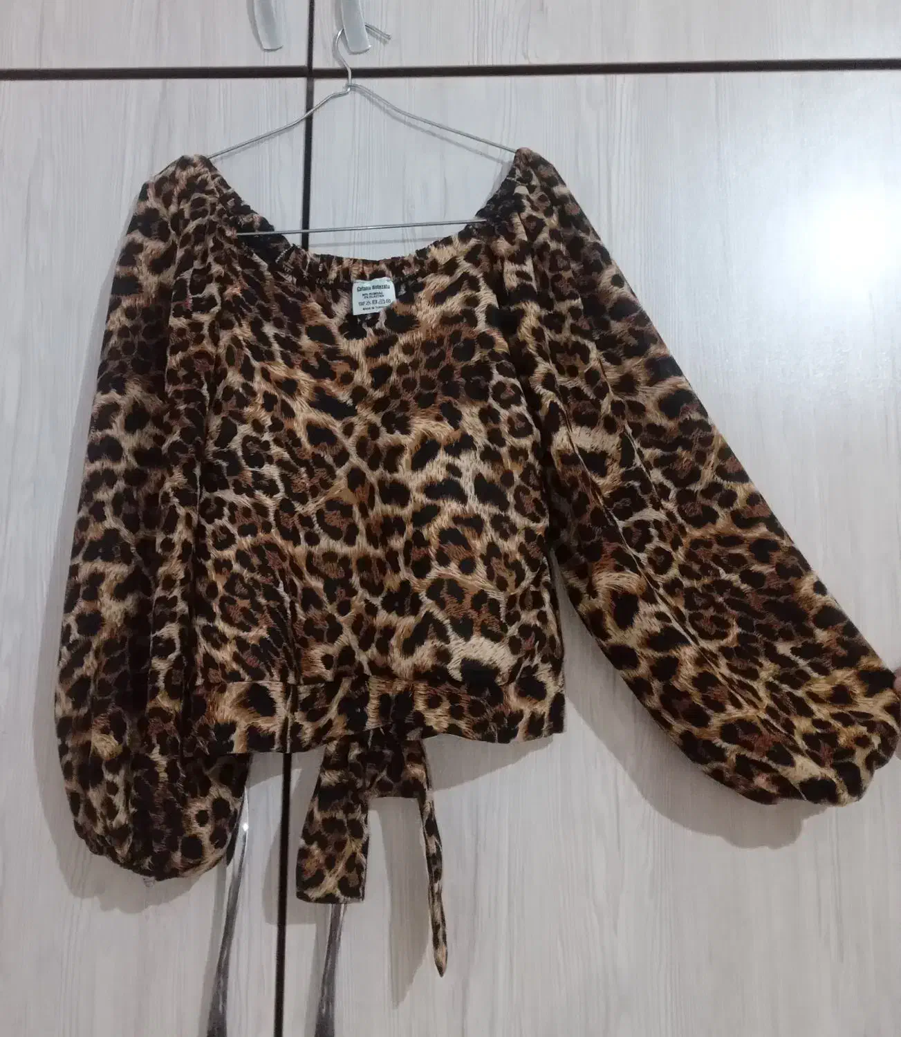 پیراهن|لباس|مرند, |دیوار