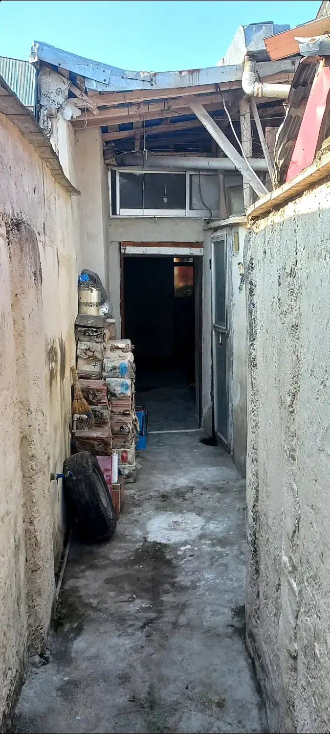 انباری بزرگ با امکانات|اجارهٔ مغازه و غرفه|رشت, دخانیات|دیوار