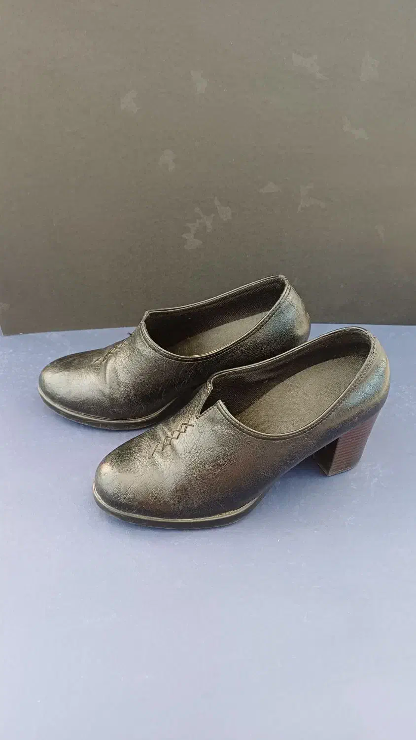 کفش سایز ۳۷|کیف، کفش، کمربند|بروجن, |دیوار