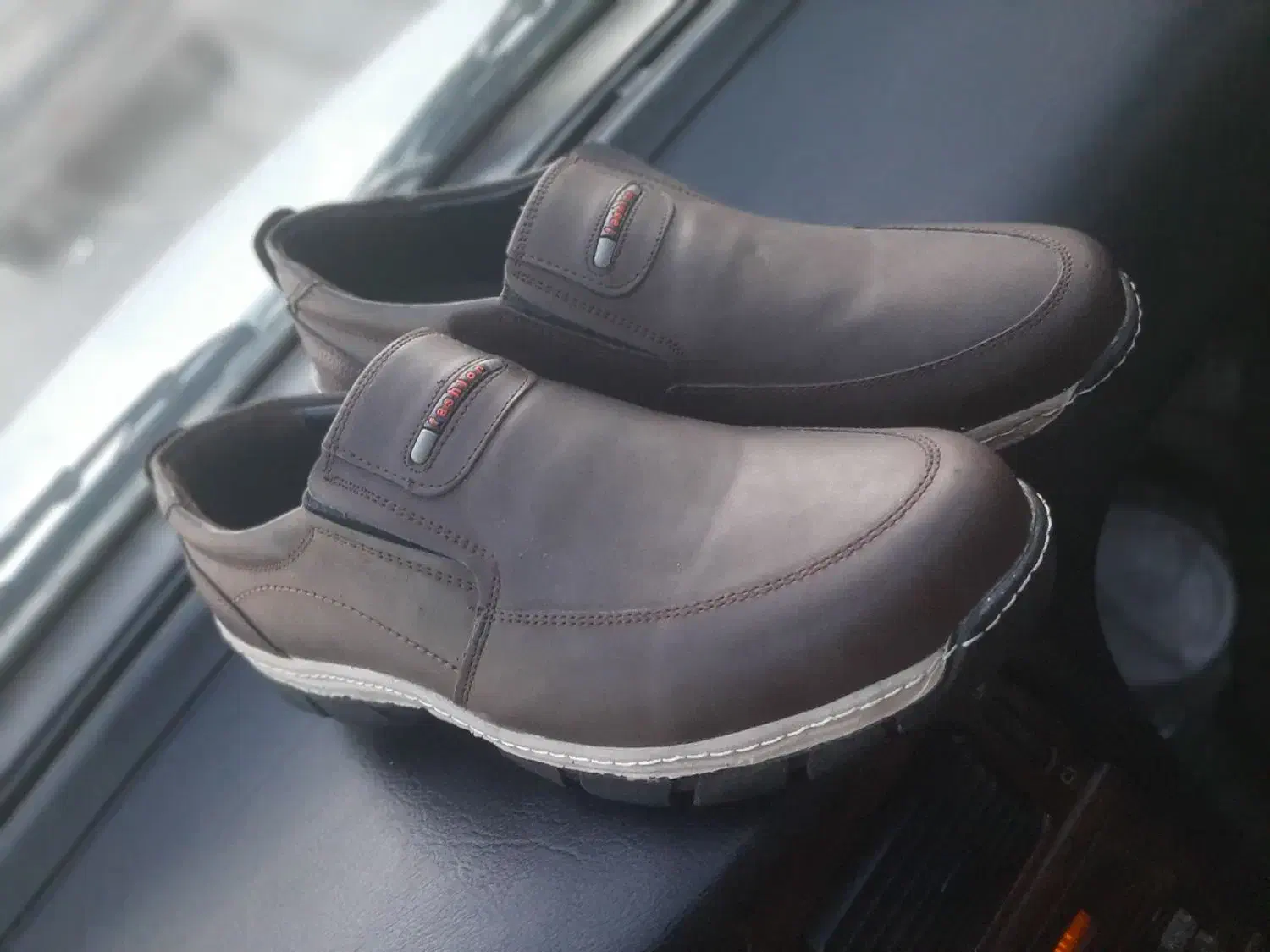 کفش|کیف، کفش، کمربند|بجنورد, |دیوار