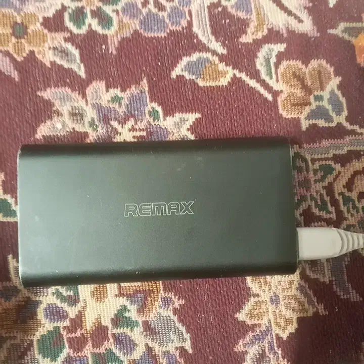 پاوربانک ۱۰۰۰۰ریمکس|لوازم جانبی موبایل و تبلت|تبریز, |دیوار