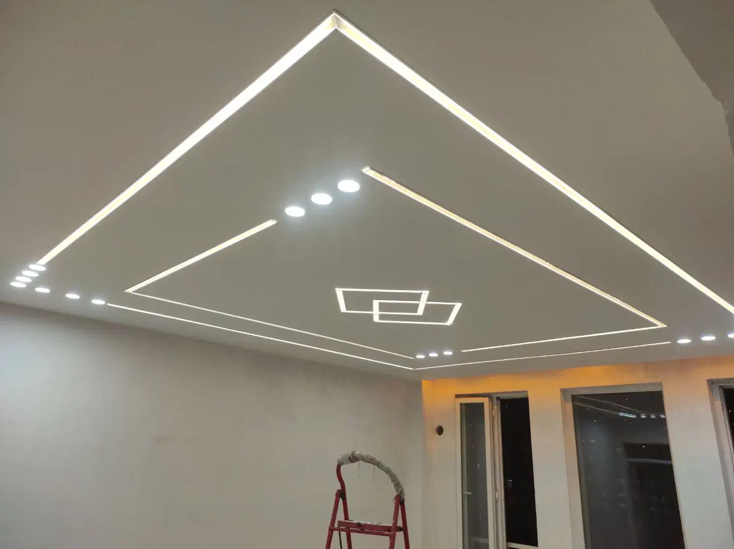 فروش انواع لاین نوری صفرتاصد در منزل خودتان|خدمات پیشه و مهارت|سنندج, |دیوار