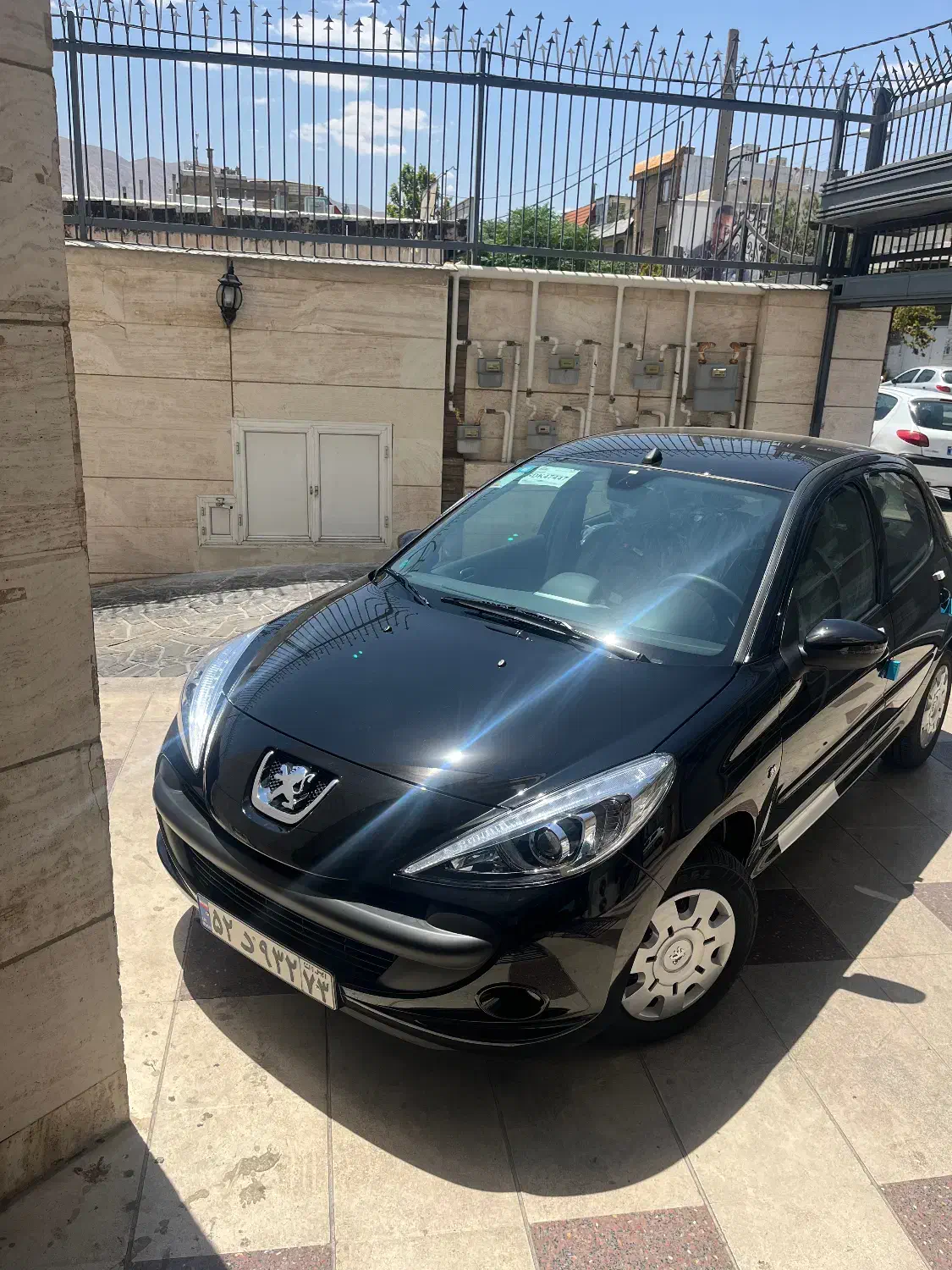 پژو 207i دندهای TU3، سفید و مشکی مدل ۱۴۰۴|خودرو سواری و وانت|شیراز, شهرک گلستان|دیوار