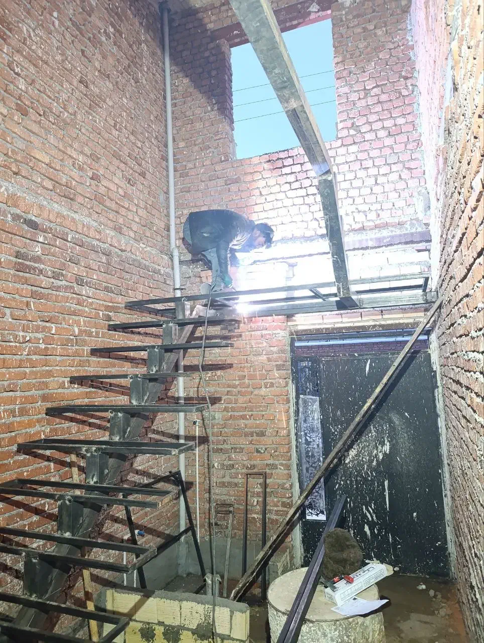 جوشکاری|خدمات پیشه و مهارت|بهار, |دیوار