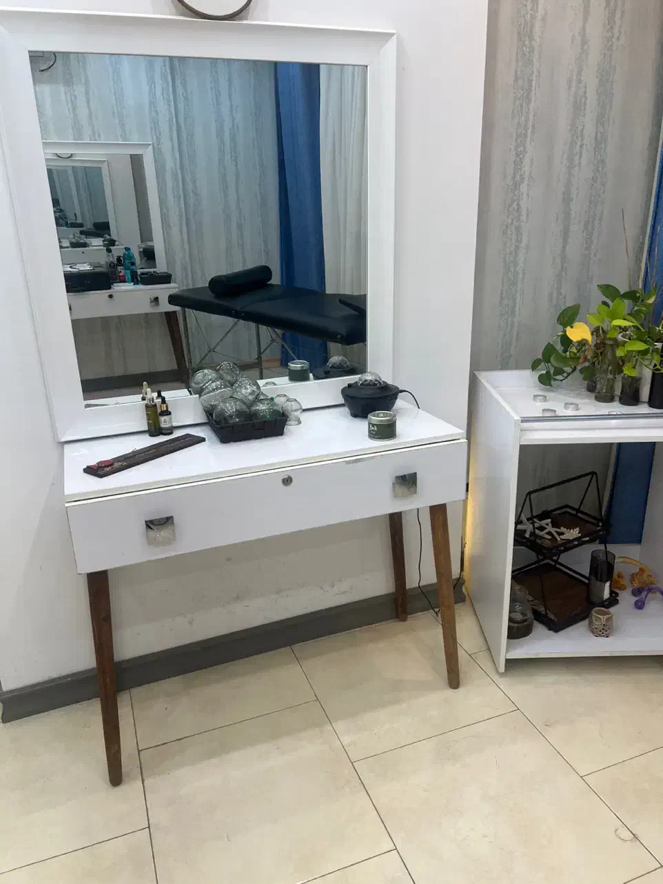 فروش لوازم سالن زیبایی|آرایشگاه و سالن‌های زیبایی|مشهد, هفت تیر (حافظ)|دیوار