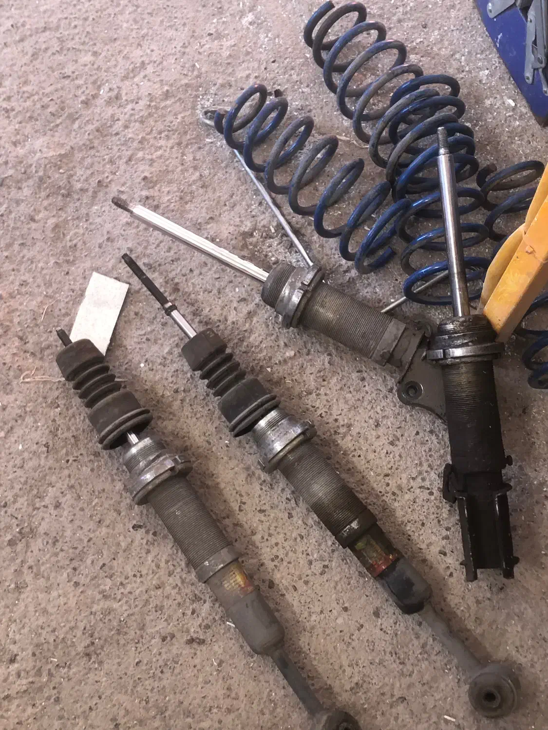 کمک فنر ریگلاژی پراید ریما فنر|قطعات یدکی و لوازم جانبی|تربت‌حیدریه, ترمینال|دیوار