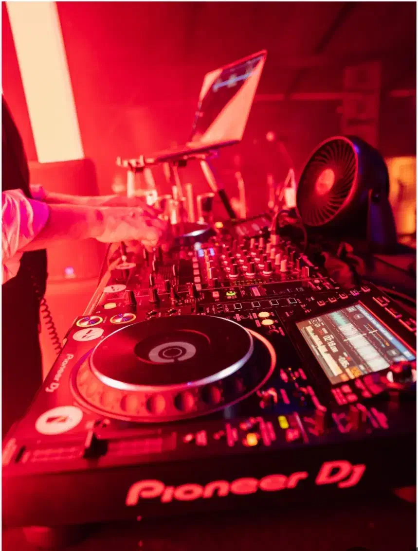 دیجی آقا و خانم|خدمات پذیرایی، مراسم|قم, بکایی|دیوار