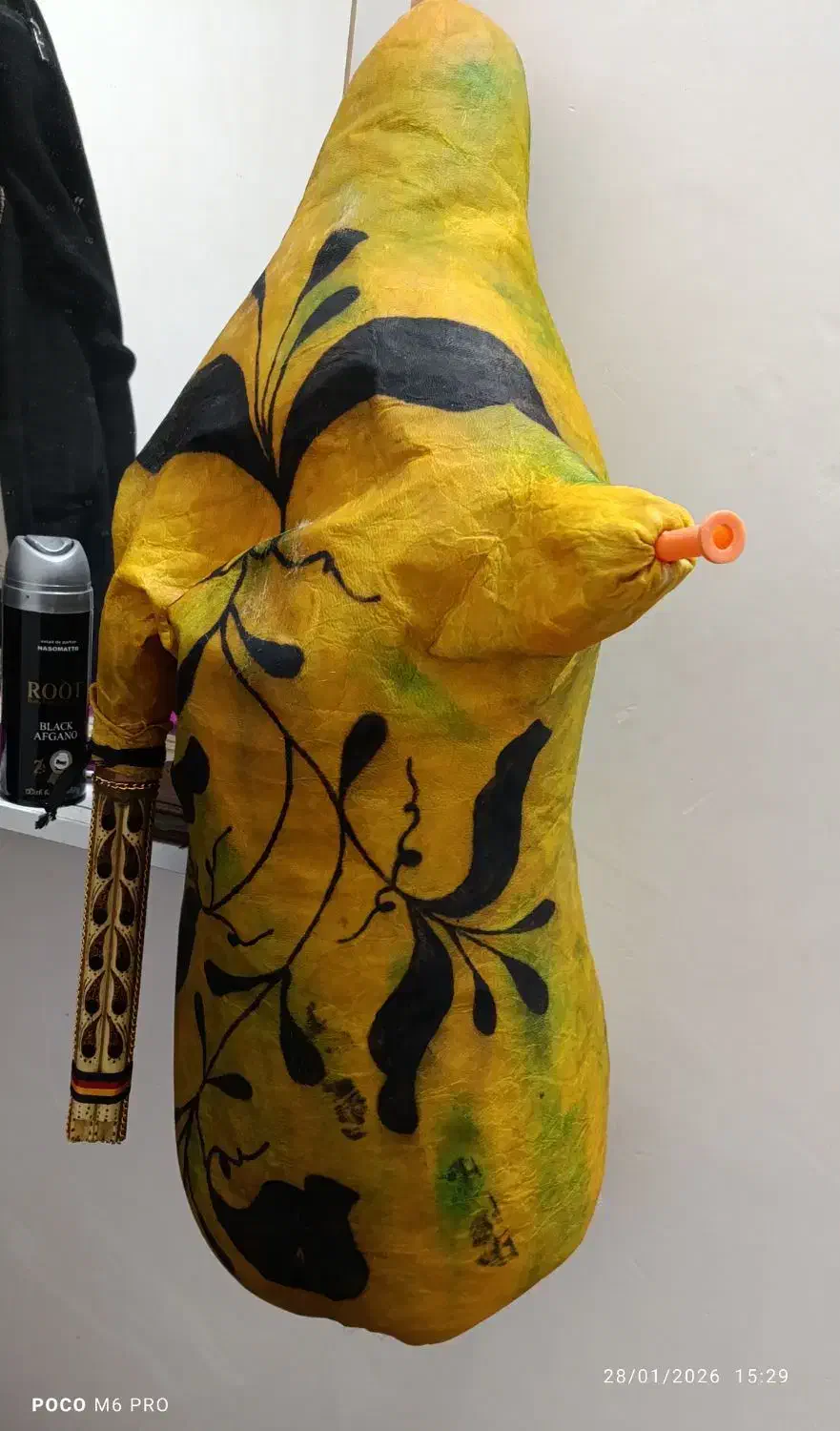 نی همبون|سازهای بادی|شیراز, پشم شیشه|دیوار