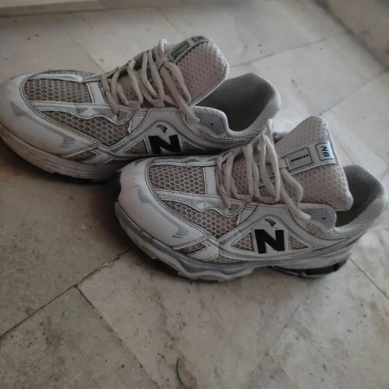 کفش اسپرت 42|کیف، کفش، کمربند|اصفهان, گلزار|دیوار