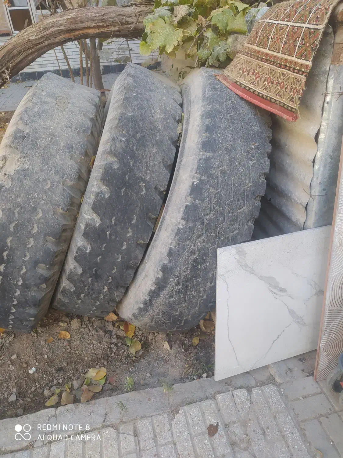 فروش پنج عدد لاستیک دوازده بیست و چهار|قطعات یدکی و لوازم جانبی|بجنورد, |دیوار